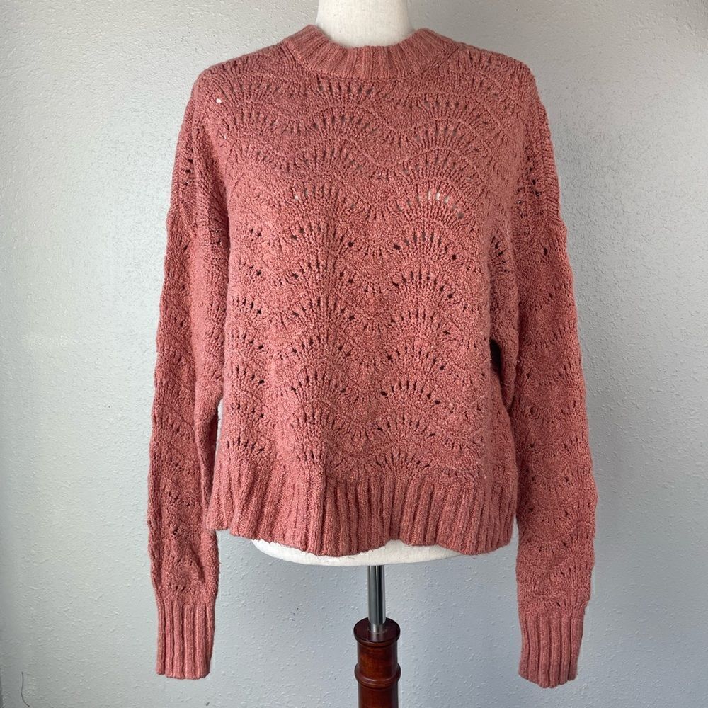 American Eagle Outfitters Loose Knit Mauve/Rose Sweater Size M EUC